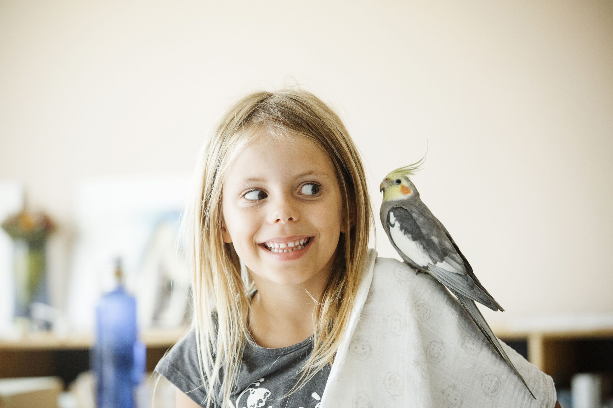 These 7 Birds Make the Best Pets for Youngsters